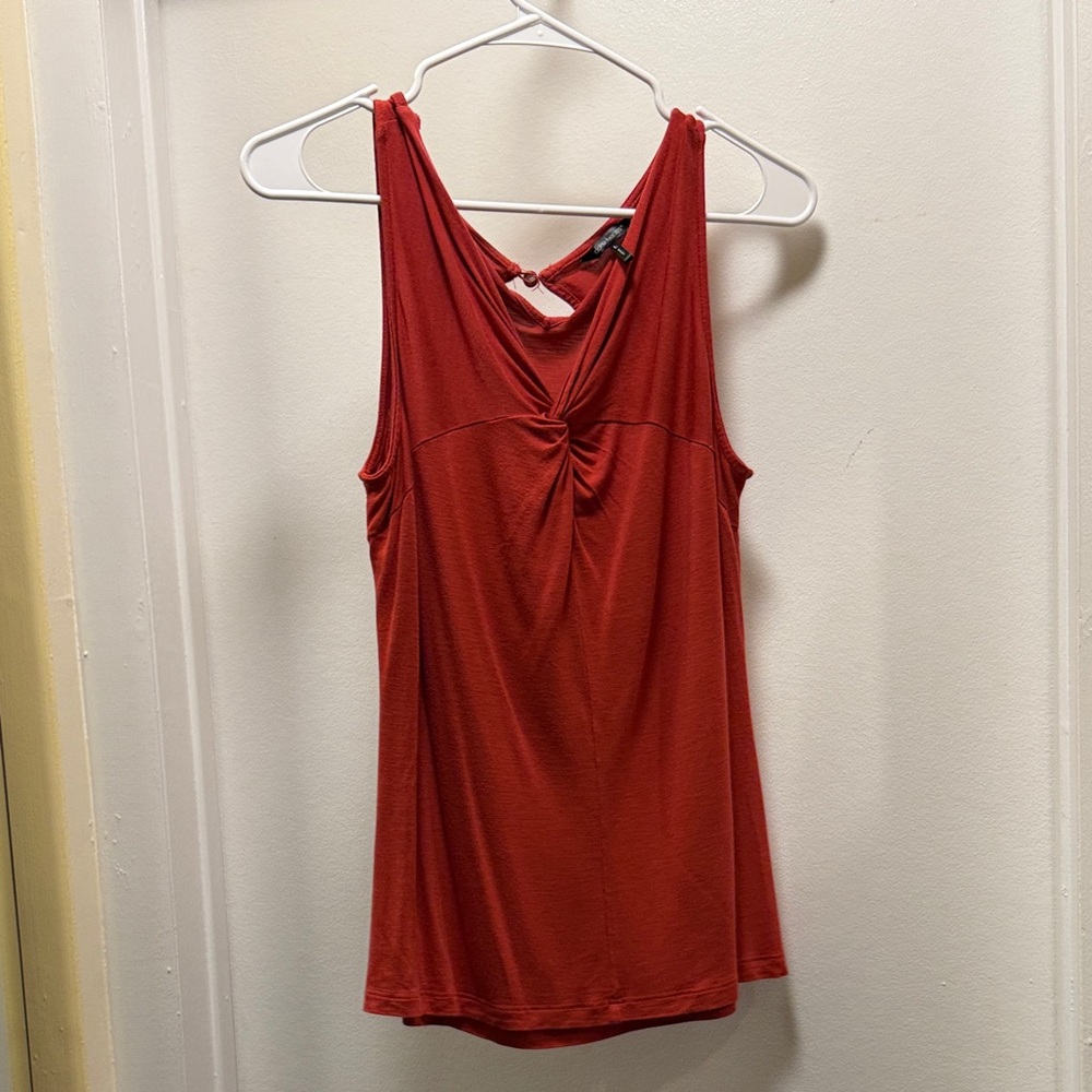 Daisy Fuentes Red Twist-Front Tank Top